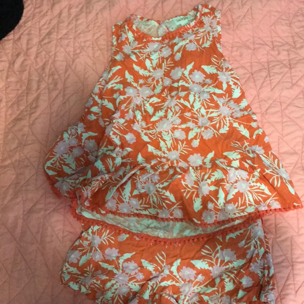 Cat & Jack girls 2 piece set.